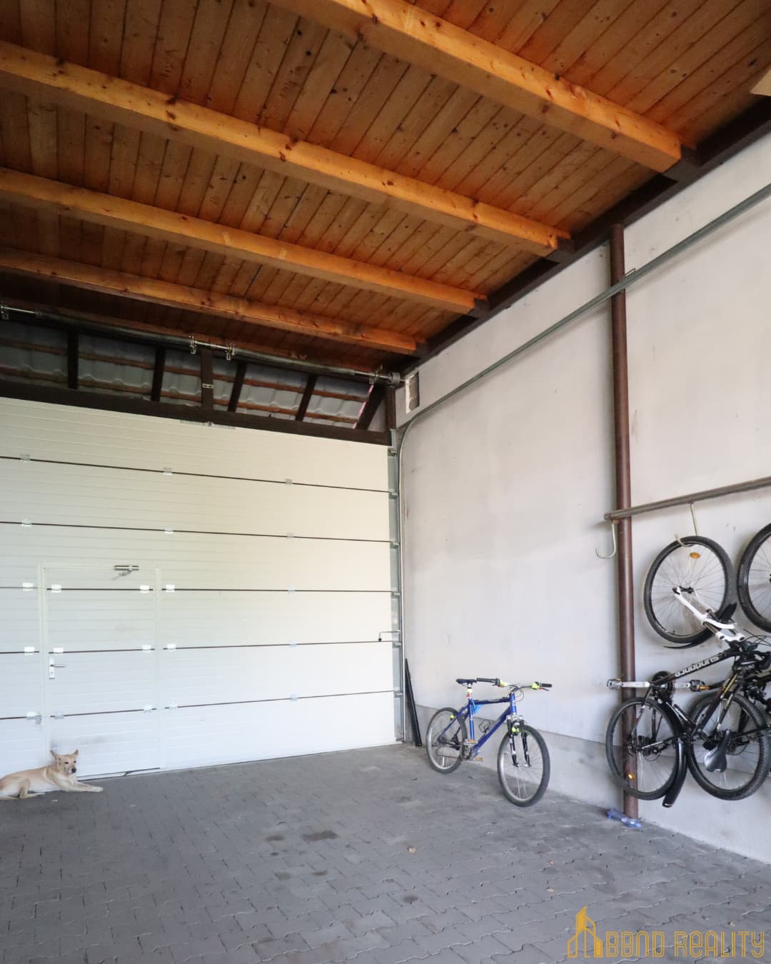 003 pohled do vjezdu v