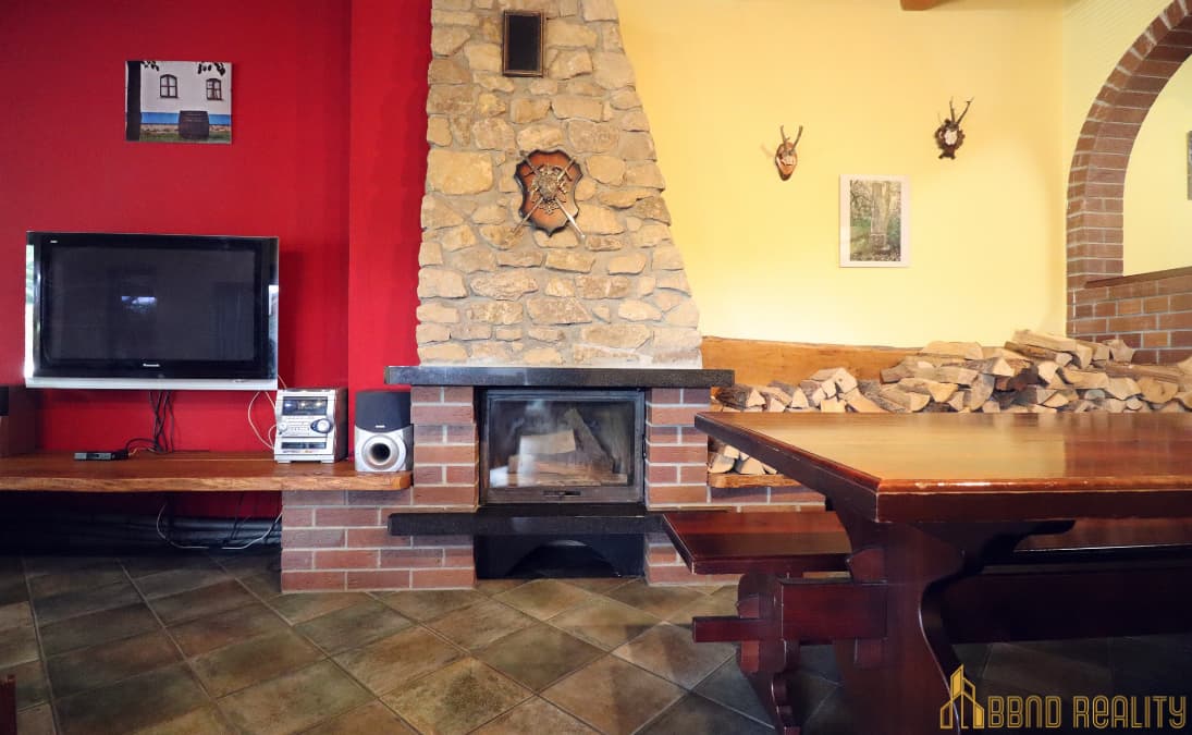 007 posezení u krbu 1