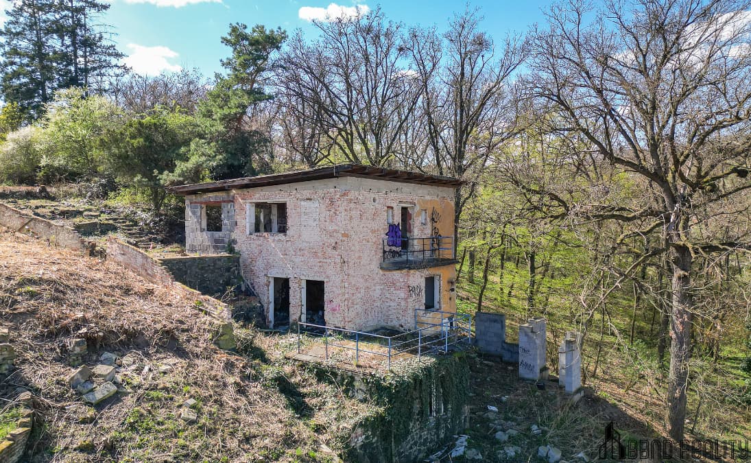 PRODEJ VILY S POZEMKEM ŽELEŠICE (12)