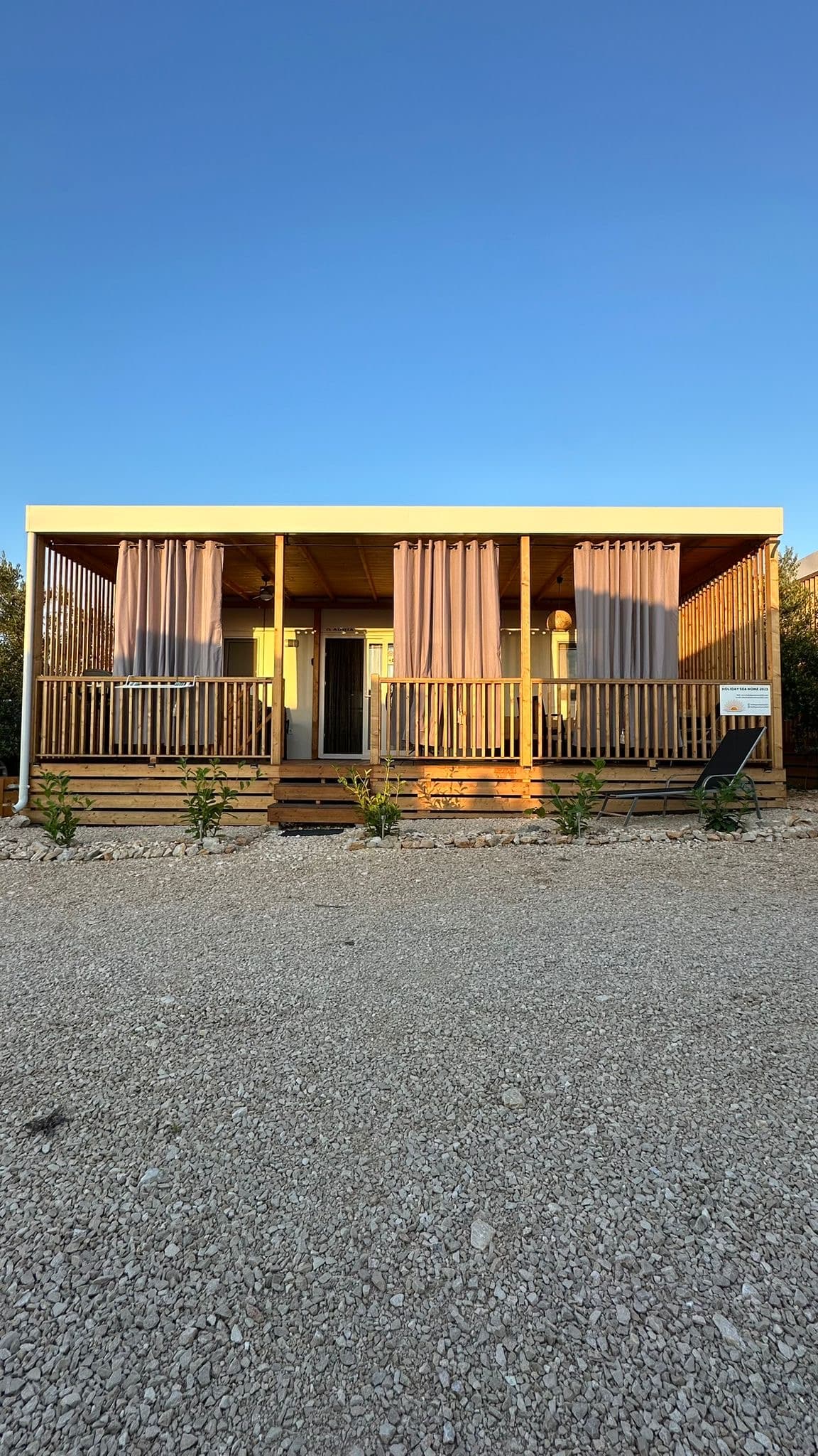 9a73c991-d0f0-48fe-a651-8547a5c79787