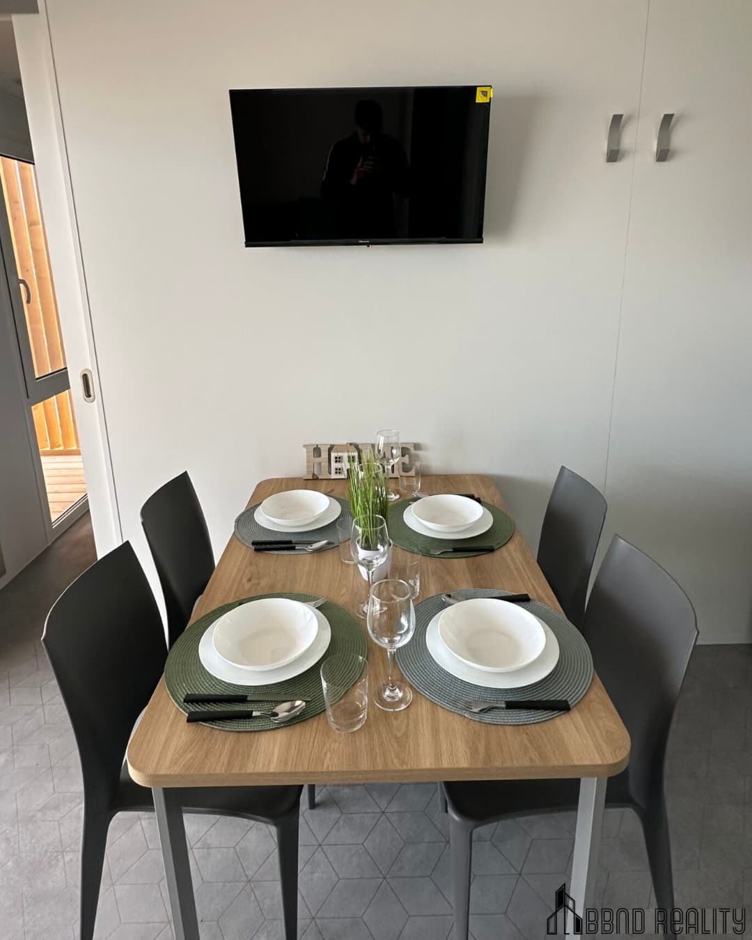 chorvatsko- jídelna