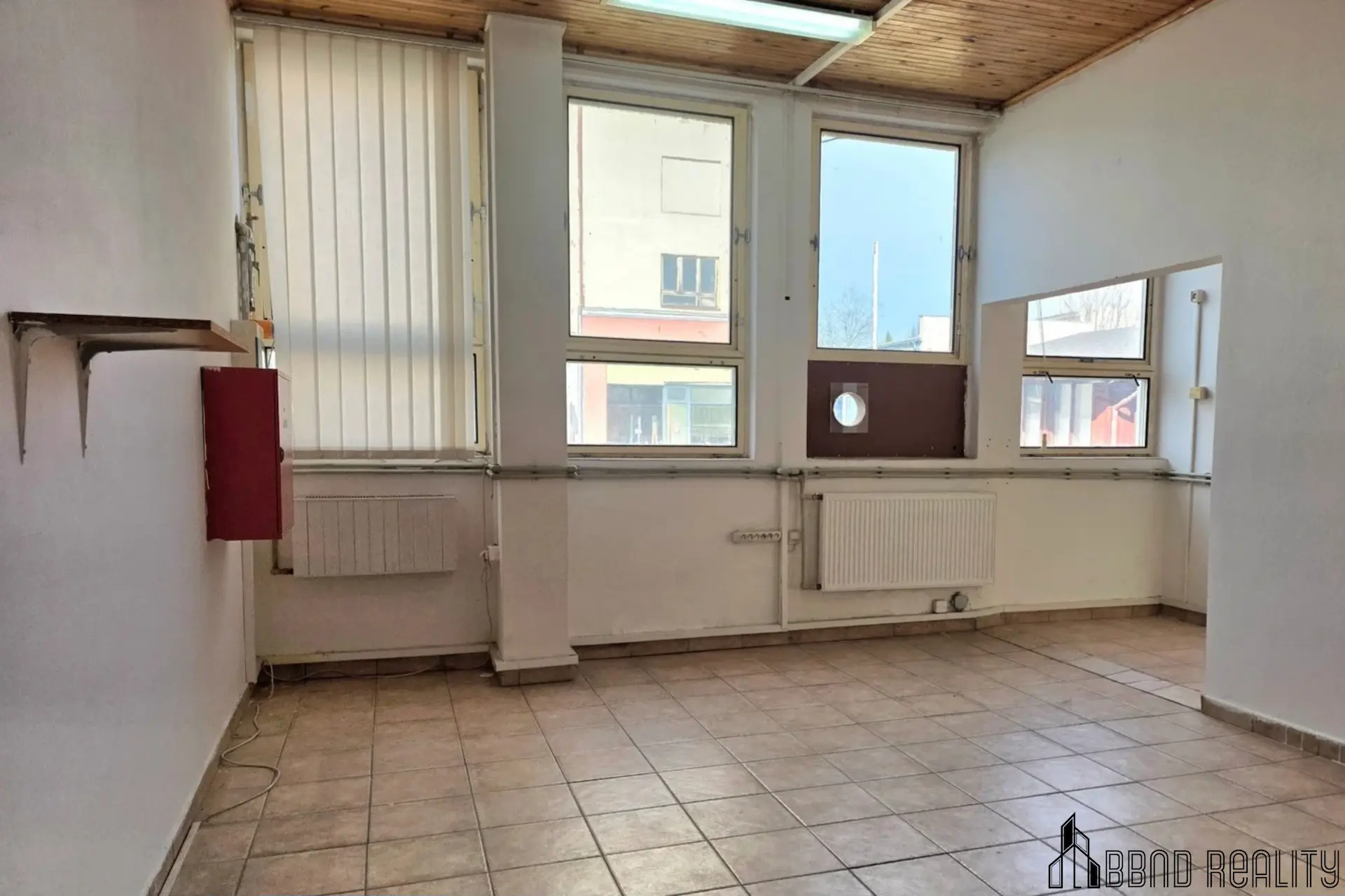 obchodních prostor Rájec-Jestřebí 5