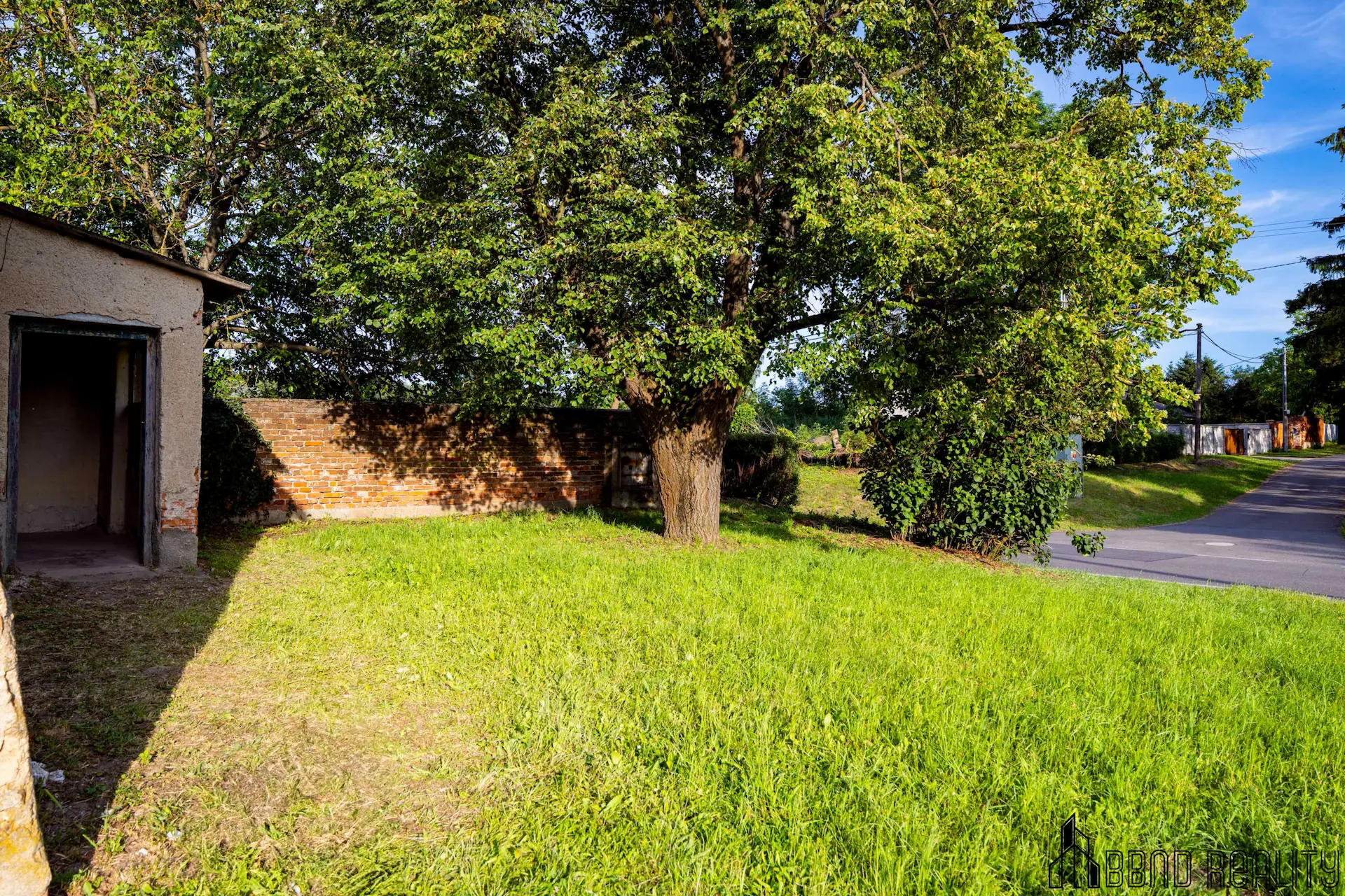 BISKUPICE - prodej pozemek levá polovina (10)