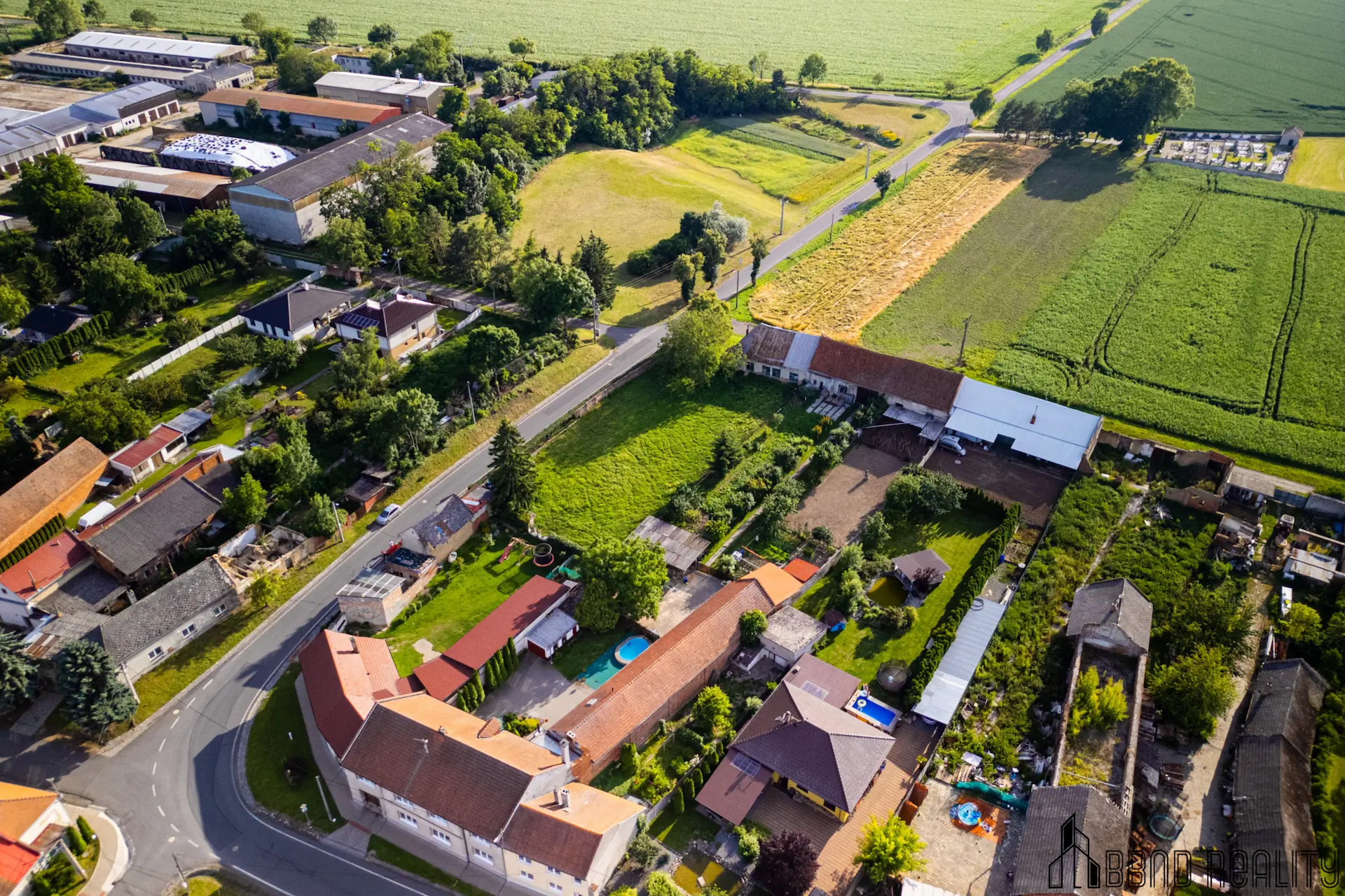 BISKUPICE - prodej pozemek pravá polovina (3)